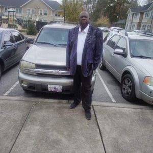 Meet your Posher, Lawrence